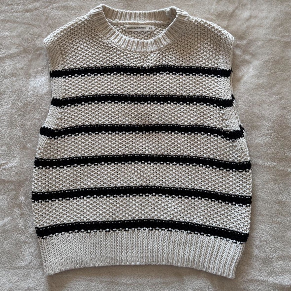 Striped Knit Sleeveless Sweater